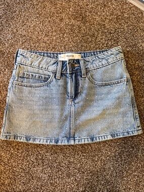 Women’s Hollister Light Blue Denim Mini Skirt with Tiny Stud Accents